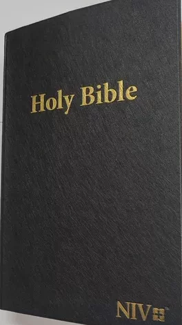 N.I.V Bible Giant Print Black